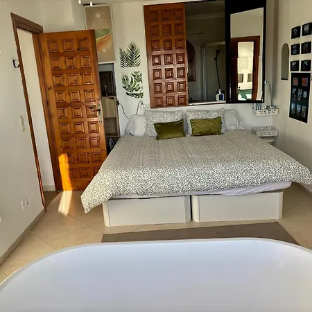 Casa Halcon Apartment *