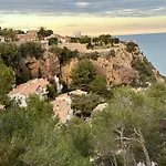 Casa Halcon *